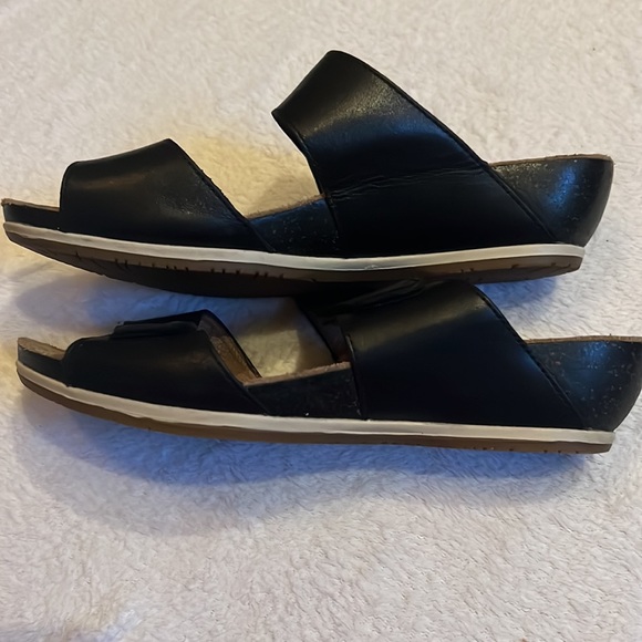 dansko vienna sandals